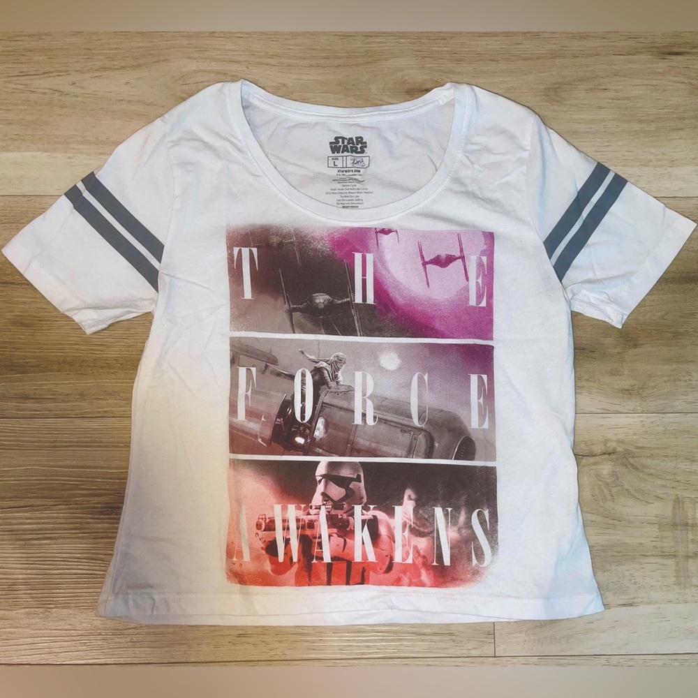 Star Wars Disney shirt size Large “The Force Awakens”.